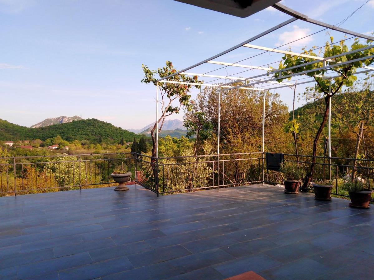 Country House "Lipa" Komarno Virpazar Buitenkant foto